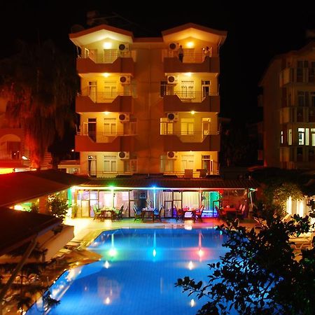 Side Orientt Apartments Luaran gambar